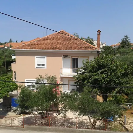 Apartman Lorena *