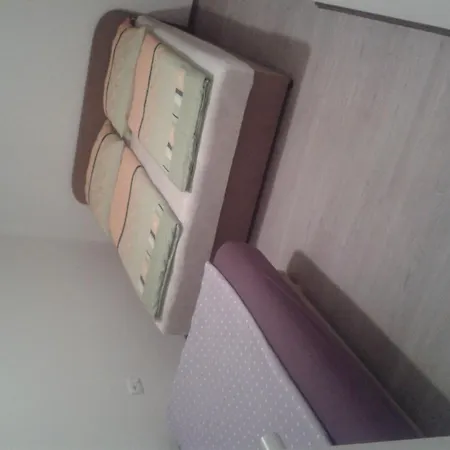 Lorena Apartment *